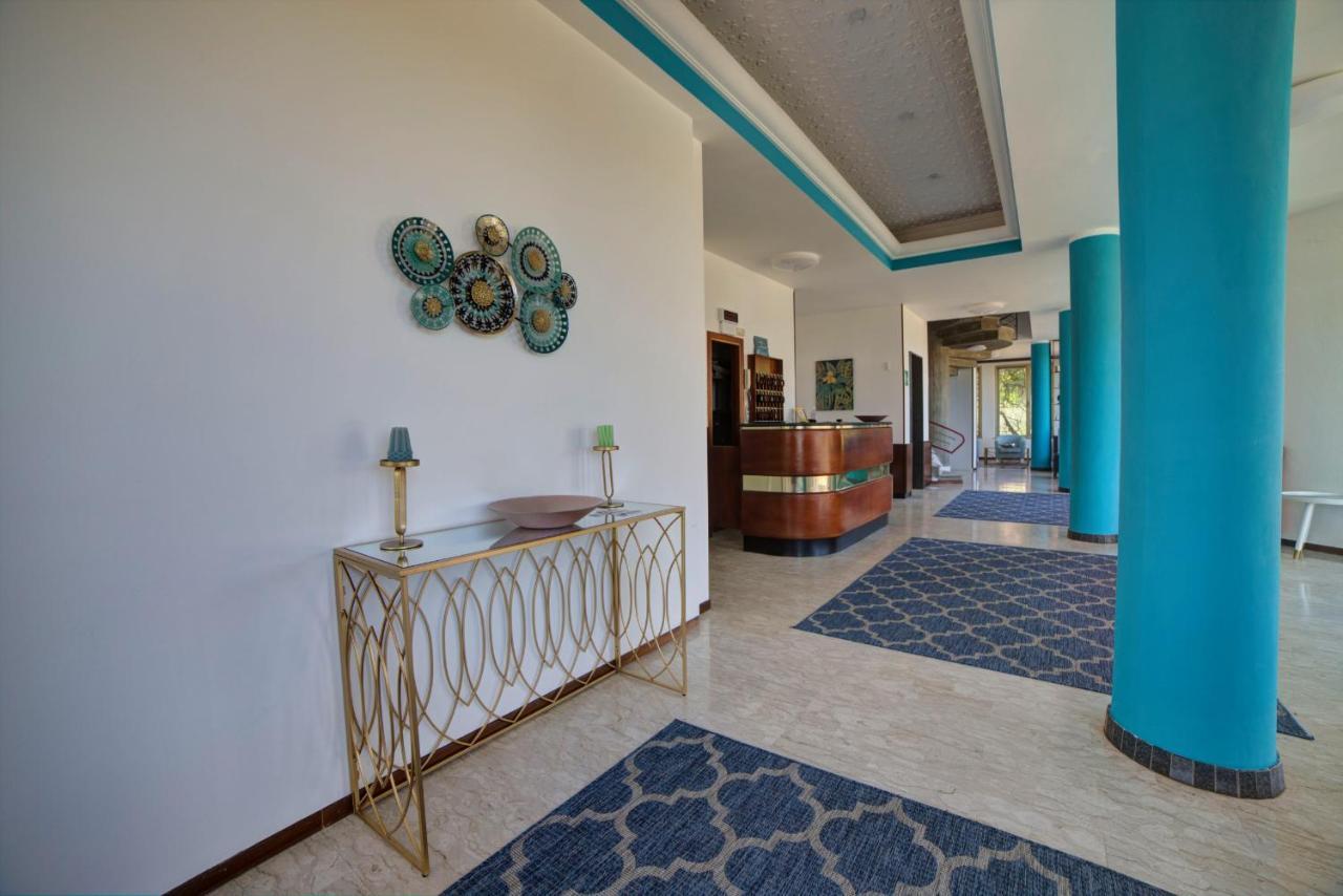 Hotel Sporting Vasto Buitenkant foto